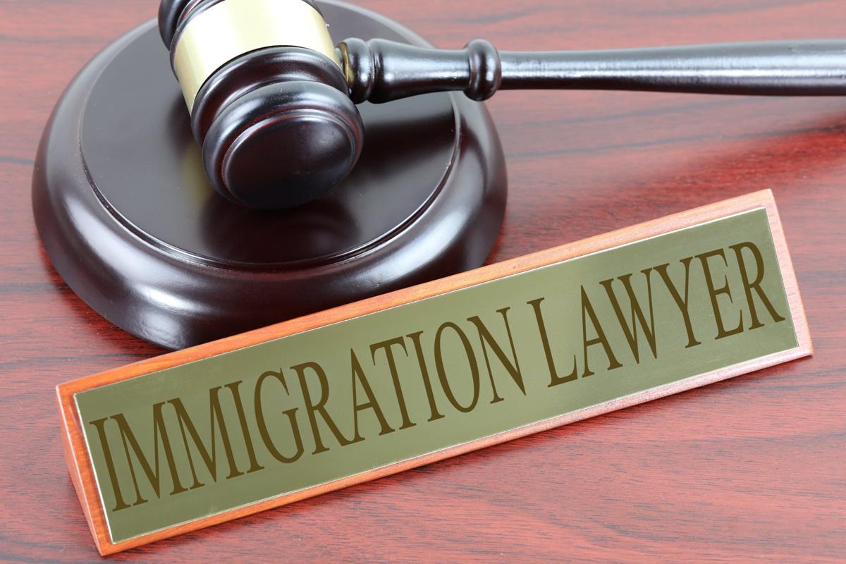 immigration lawyer